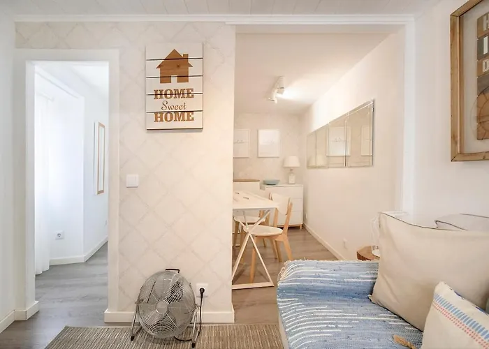 Casa Com Alma Portuguesa @ Alfama شقة *